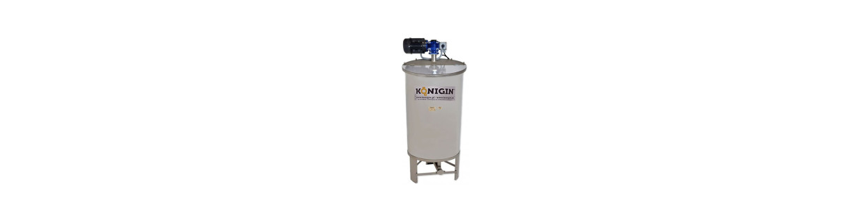 Stainless steel mixing tanks